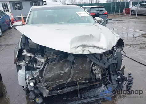 2013 Toyota Avalon Limited z USA, uszkodzony, nr VIN 4T1BK1EB4DU064488